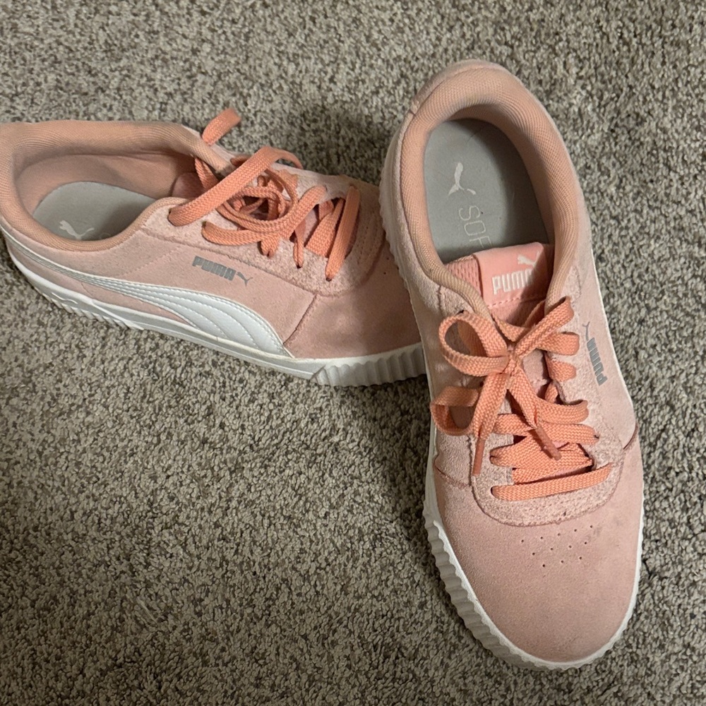 Puma Women's Coral Sneakers soft suede